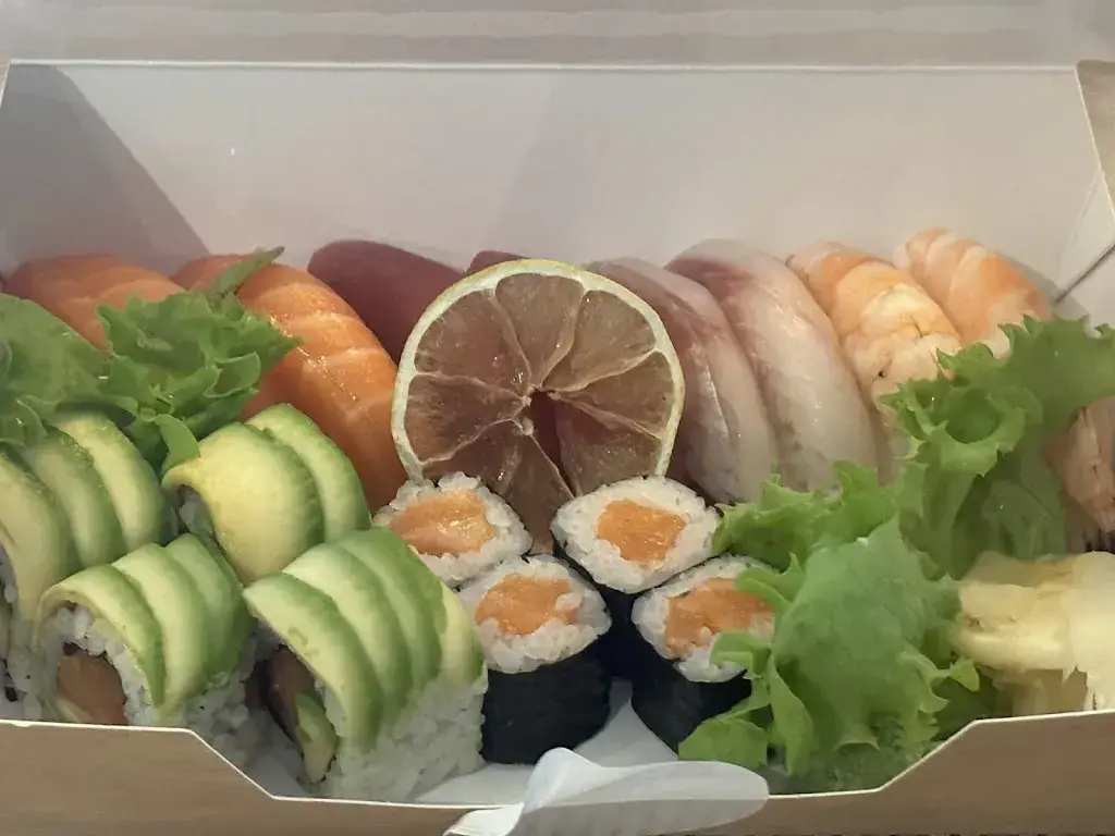 Ricardo Vieira_NOI Sushi Restaurant_Bäch SZ_review