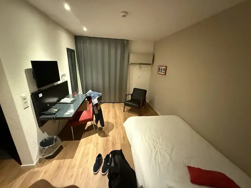 Matúš Semko_Frohsinn_Küssnacht_avis