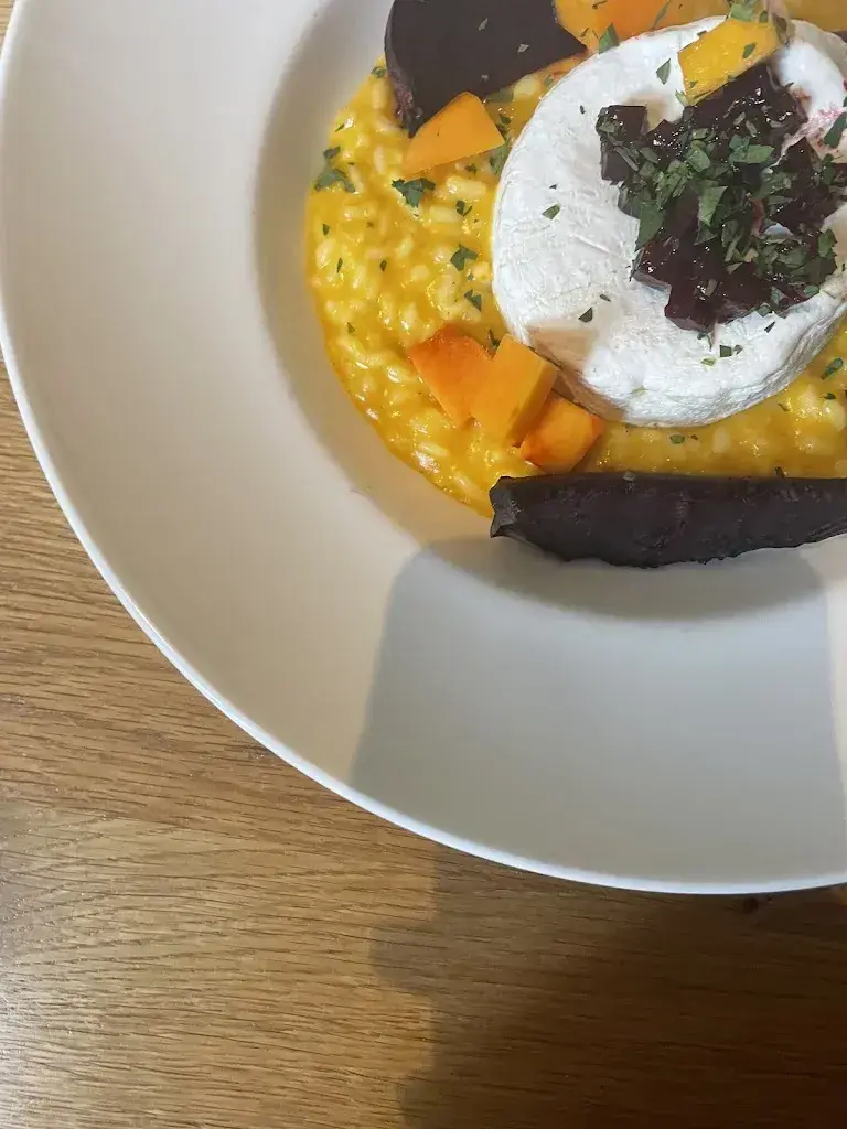 richard_Restaurant Lokal_Bern_avis