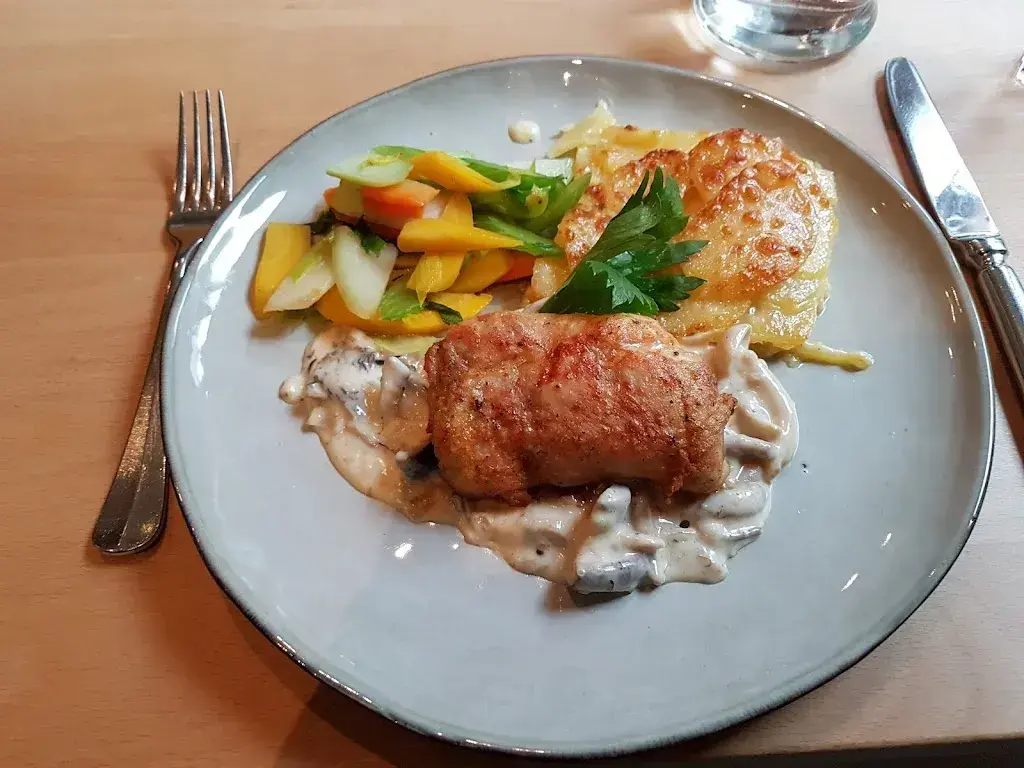 Jan Lustenberger_Restaurant Lokal_Bern_avis