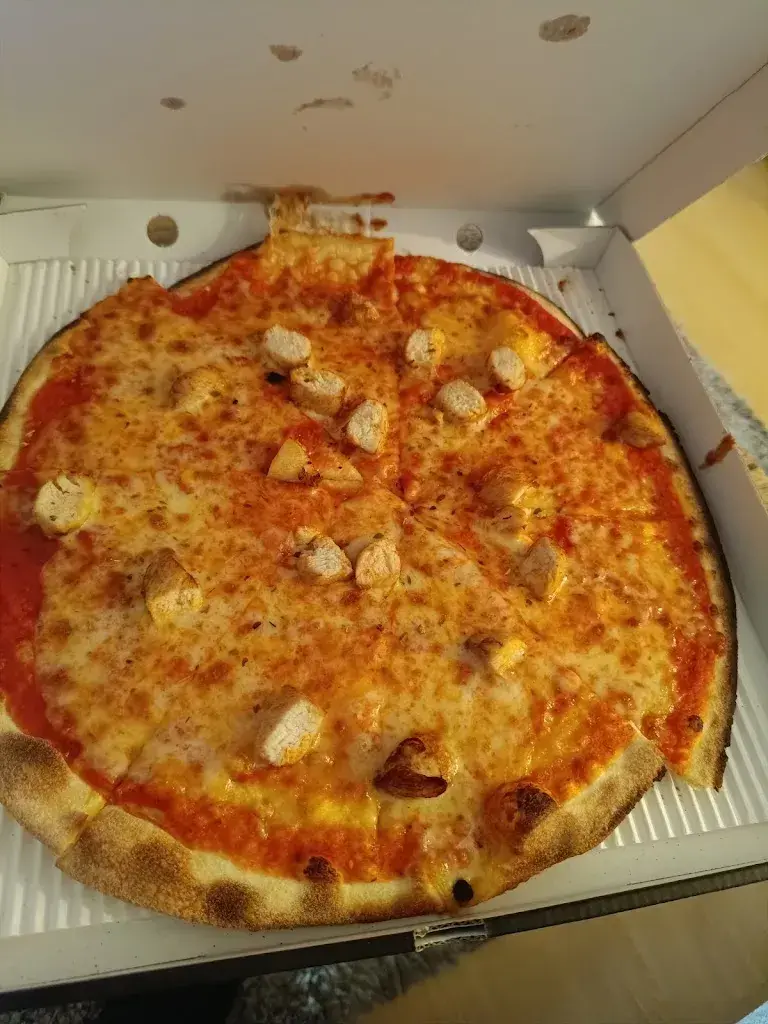 Audrik Adavan_Pizzeria Moretti_Siebnen_avis