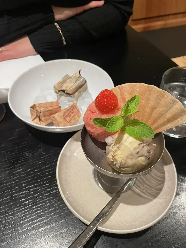 tina Sp_Gustav Pizzakurier_Siebnen_avis