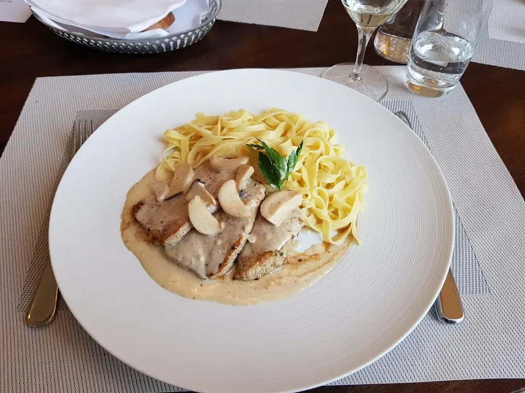 Restaurant Pöstli restaurant à Lachen