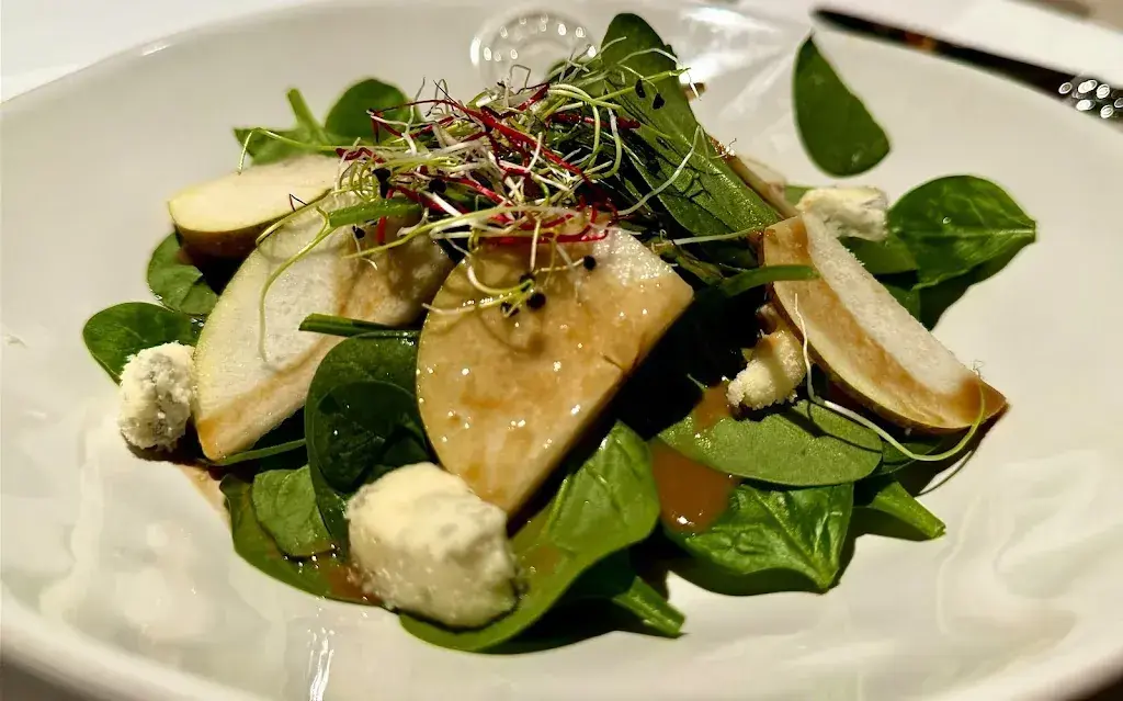 IMMO-SERVICE R. Iseli AG Iseli Raphael_Contra Corrente Restaurant Café Rooftop Bar_Bern_review