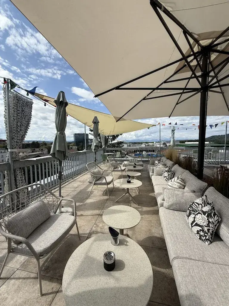 Contra Corrente Restaurant Café Rooftop Bar_Bern_slider_image_2