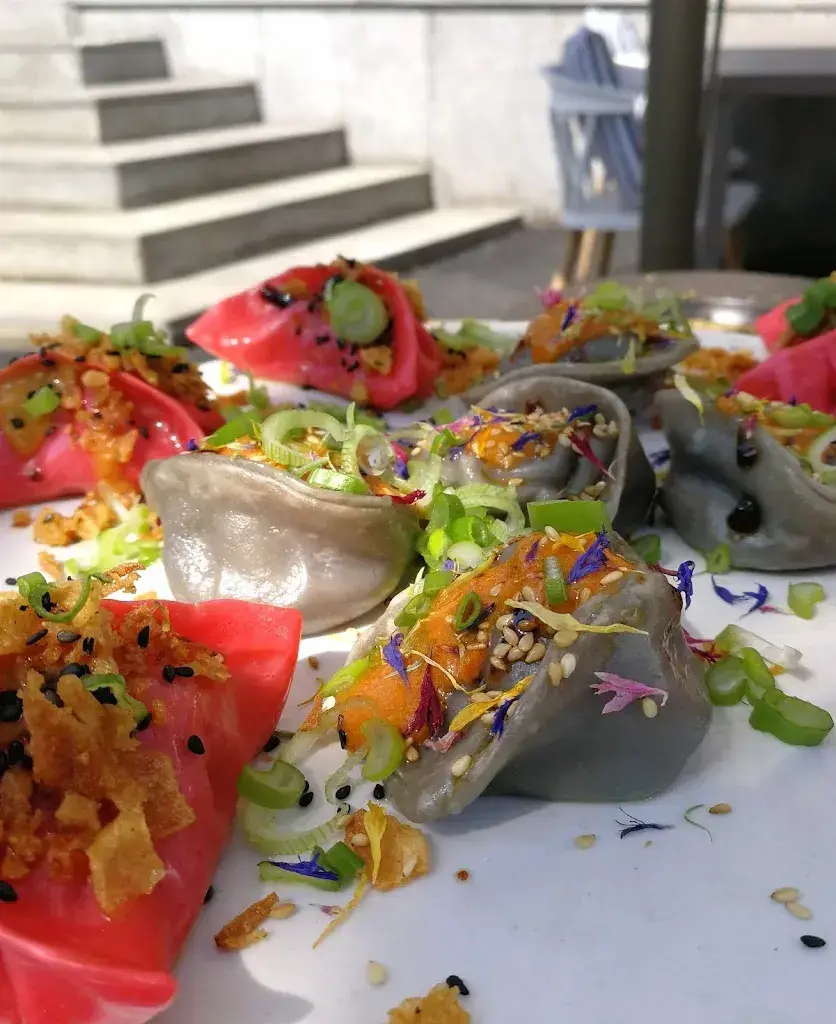 RIYAS wine loft - Vinothek, Restaurant & Bar in Lachen restaurant à Lachen