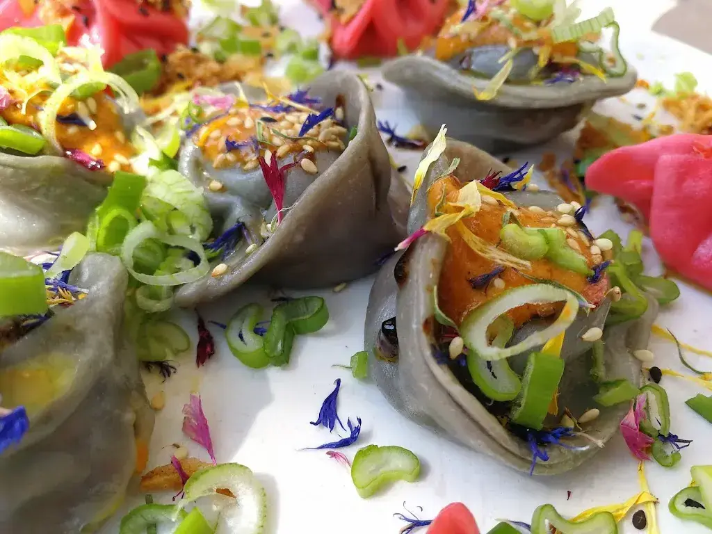 Susanne Zuschlag_RIYAS wine loft - Vinothek, Restaurant & Bar in Lachen_Lachen_review