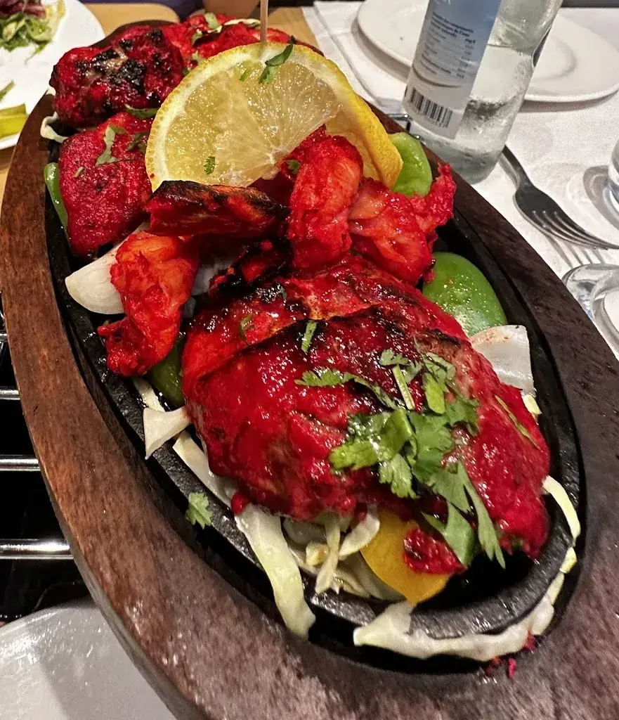 Shariq Baba_Ashoka Palace_Lachen_avis