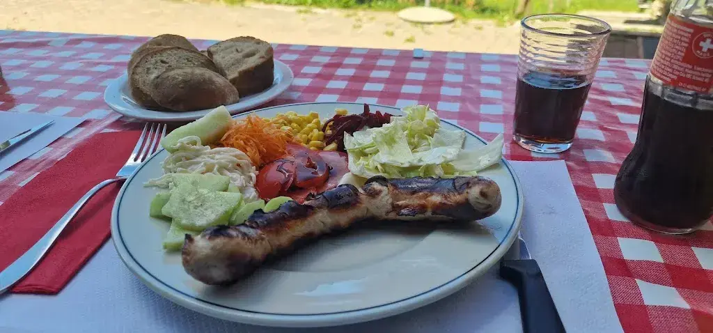 Monika Salzmann_Bergwirtschaft Ruchweid_Galgenen_review