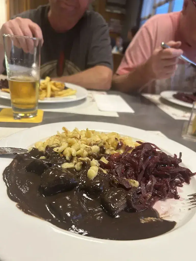 Freddy Bahro_Gasthaus Kapellhof_Tuggen_review