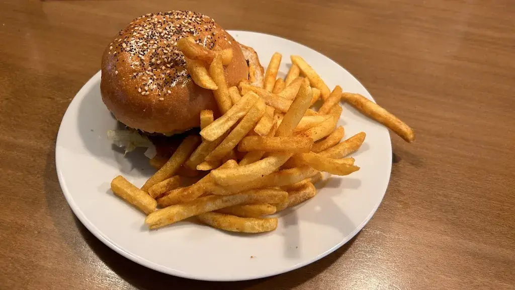 Marko Zivaljic_Restaurant zur alten Post / Pöstli_Tuggen_recensione