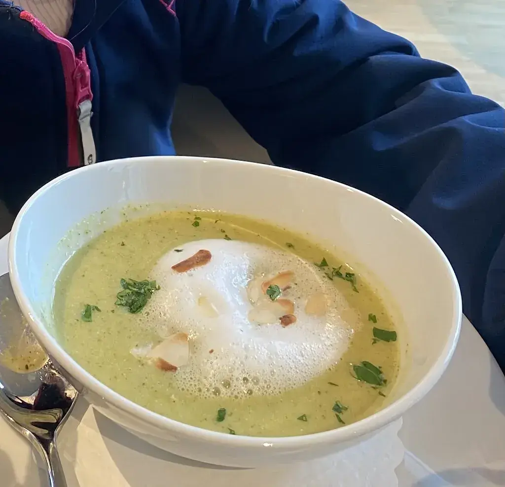 Melissa Gargan_Öxli_Uznach_review