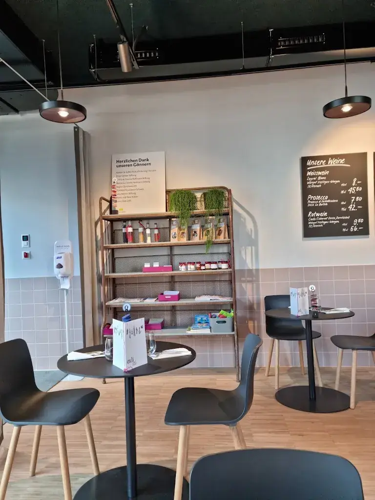 Martha Scherrer_Öxli_Uznach_review