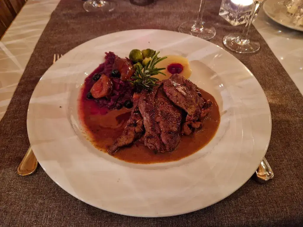 K Howell_Frohe Aussicht Uznach_Uznach_review