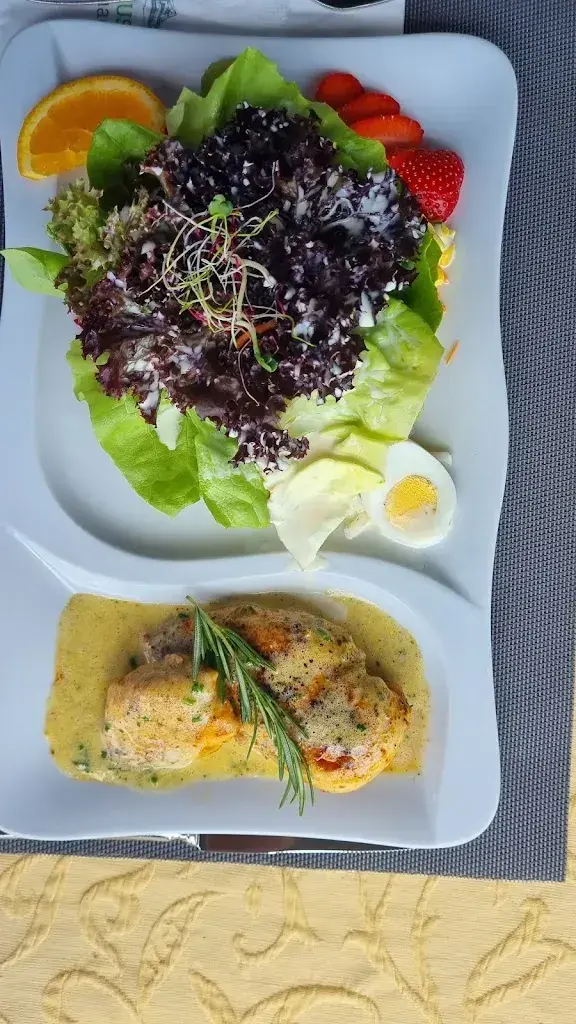 Denis_Frohe Aussicht Uznach_Uznach_review