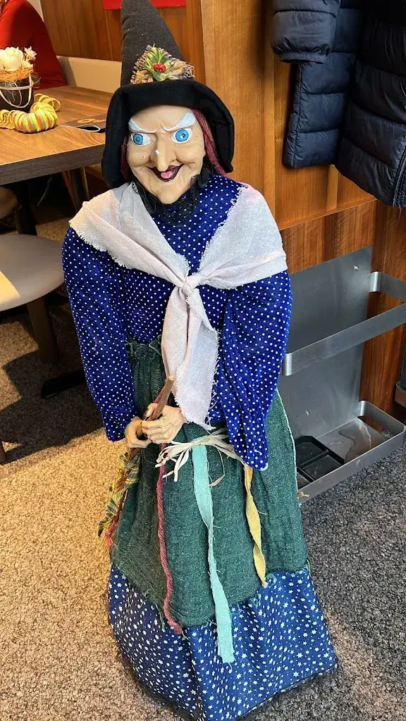 Cheeky Monkey_Café Huter_Uznach_review