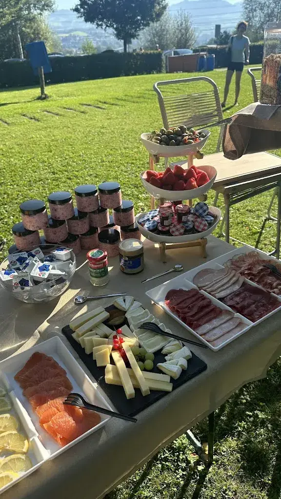 Menu_Zili's Foodtruck & Catering_Uznach_image_7