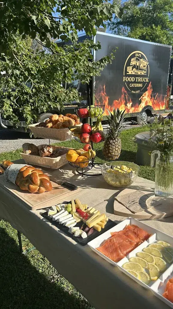 Menu_Zili's Foodtruck & Catering_Uznach_image_8