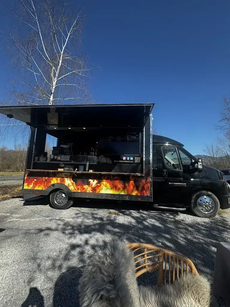 Ivo “83 Motorsport”_Zili's Foodtruck & Catering_Uznach_avis