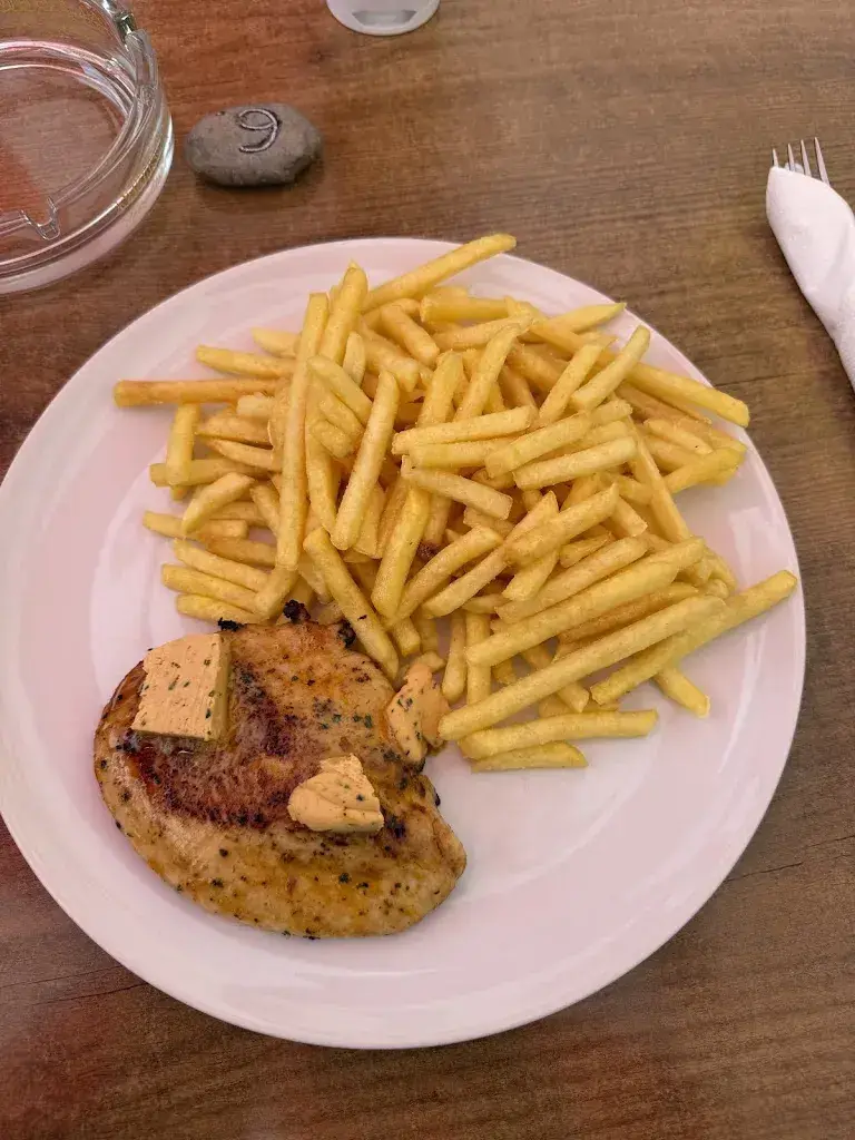 Ahmad Aldabbas_Heirihütte_Arth_avis