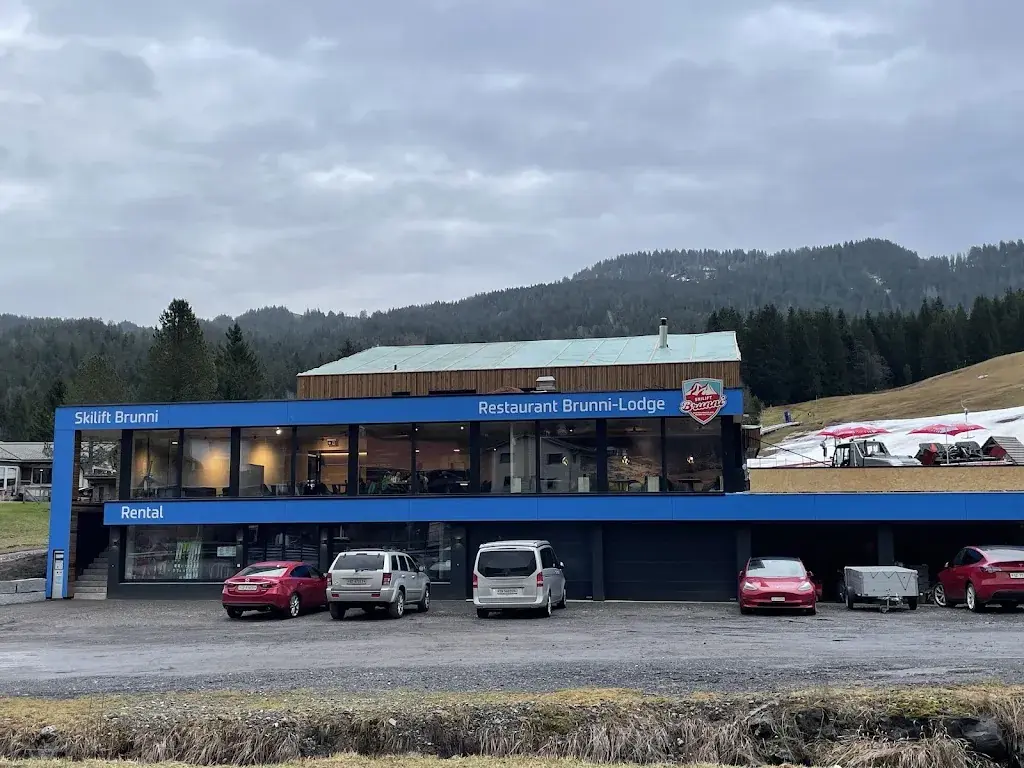 Ihsan Sakar_Familienrestaurant Brunni-Lodge_Alpthal_avis