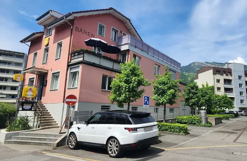 Livvy Tan_Restaurant Pizzeria Bären_Goldau_review