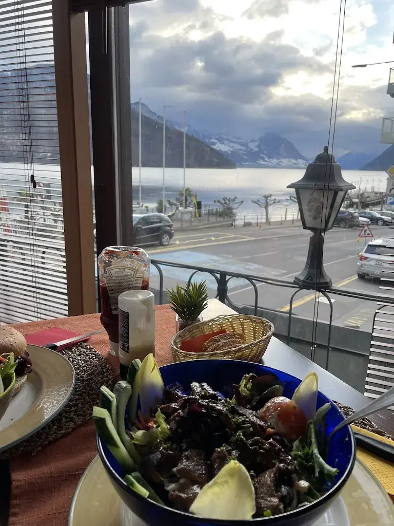 Valeria_Mezcalito_Brunnen SZ_recensione