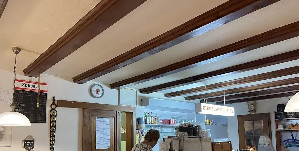 Joe Bar Team_Restaurant Eigenhof_Seewen_avis