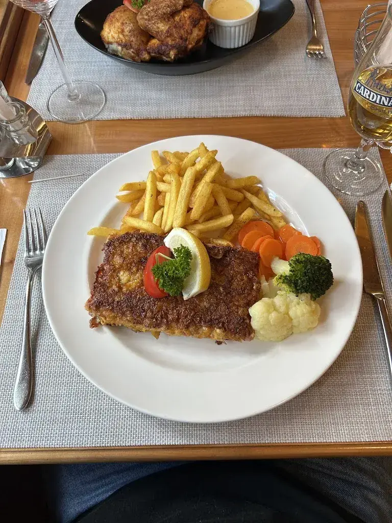 Curdin_Wirtschaft zum Löwen_Seewen_review