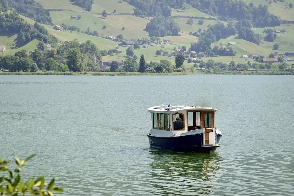 Siewling Lay_Restaurant Insel Schwanau_Lauerz_avis