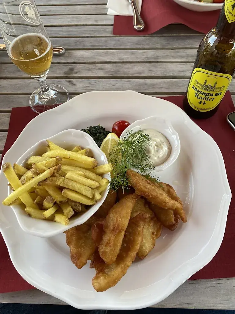 Skander Cheikh_Restaurant Insel Schwanau_Lauerz_avis