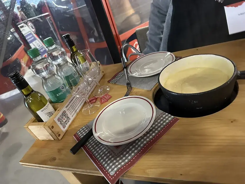 Vanessa Meyer_Fondue Gondeln_Morschach_review