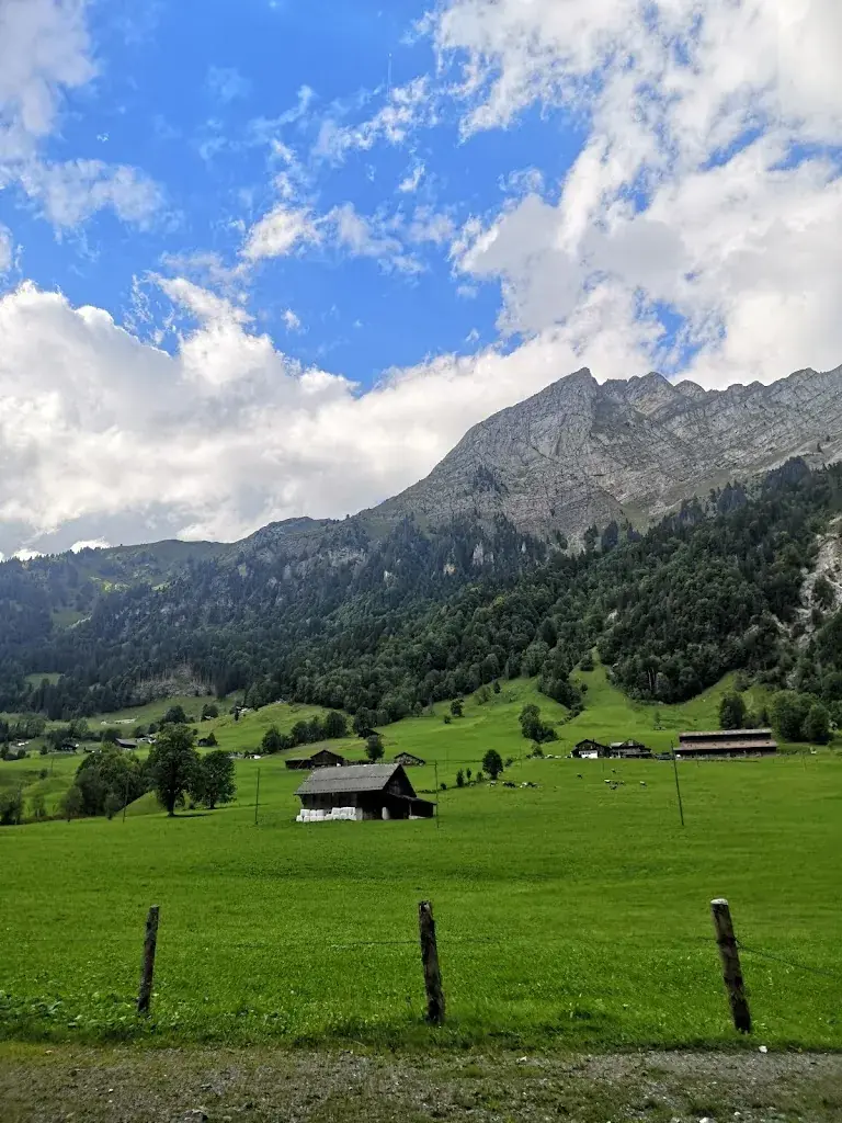 mehmet yüceer_Gasthaus Restaurant Klöntal_Glarus_avis