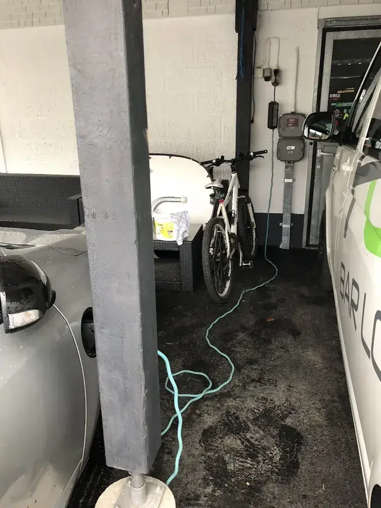 Philippe Helbling_Föx Bar Lounge_Unteriberg_recensione