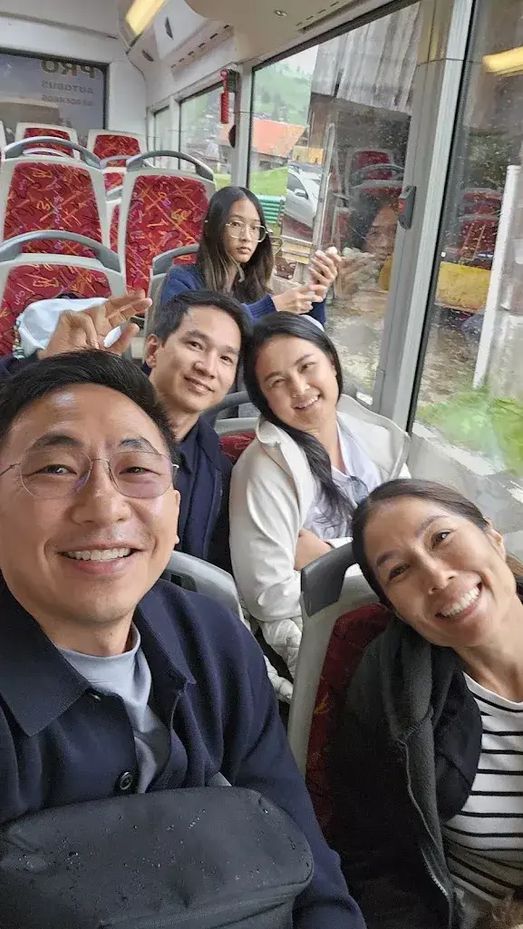 Pat Narongchaikul_Sager_Oberiberg_avis