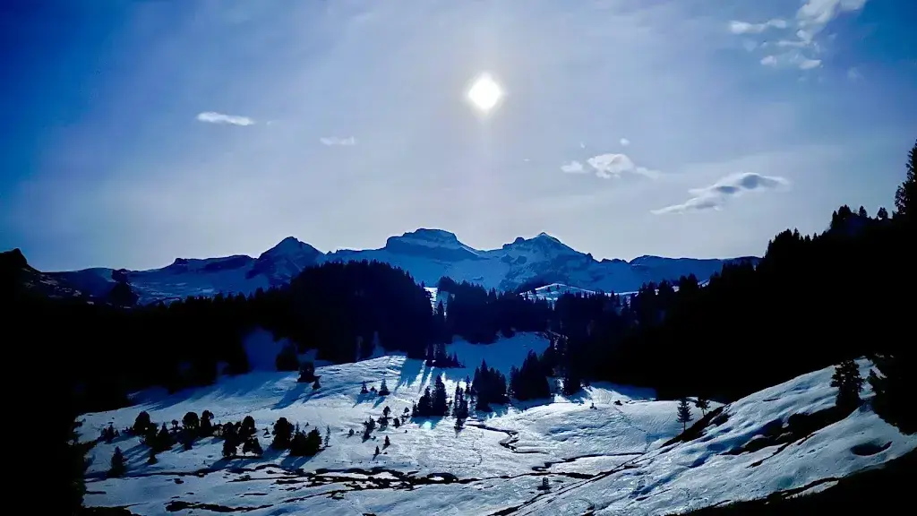 คําพลอย Khamploy_Bergbeiz Adlerhorst Oberiberg_Oberiberg_avis