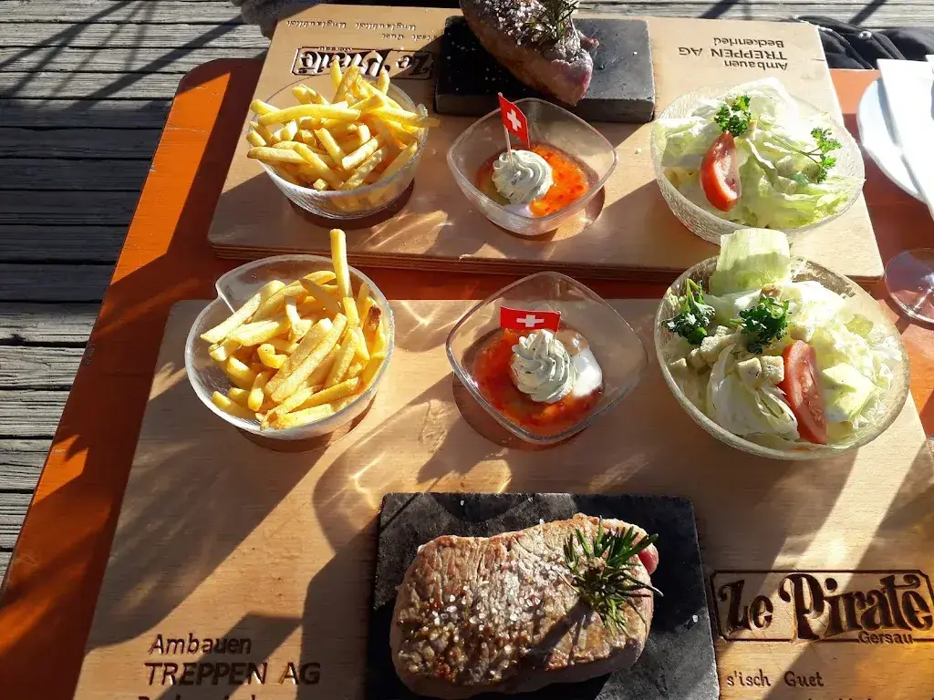 Menu_Sonnenhütte Ibergeregg - Mythenregion_Oberiberg_image_3