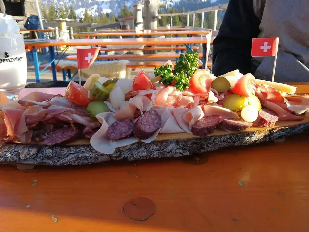 Menu_Sonnenhütte Ibergeregg - Mythenregion_Oberiberg_image_5