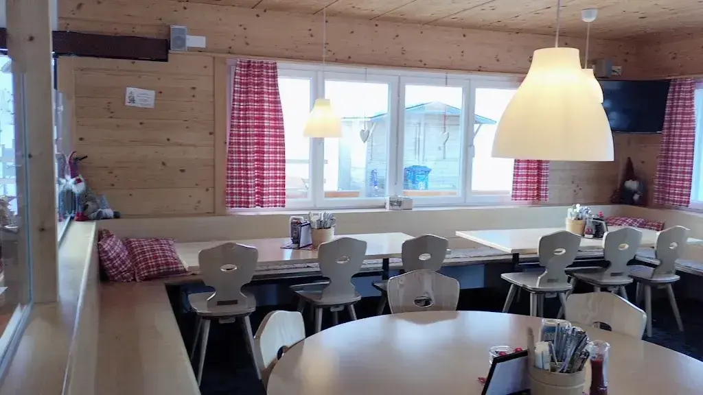 Okan Bostan_Roggen_Oberiberg_review