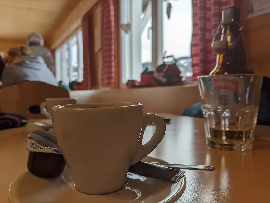 Elina Koletou_Roggen_Oberiberg_review