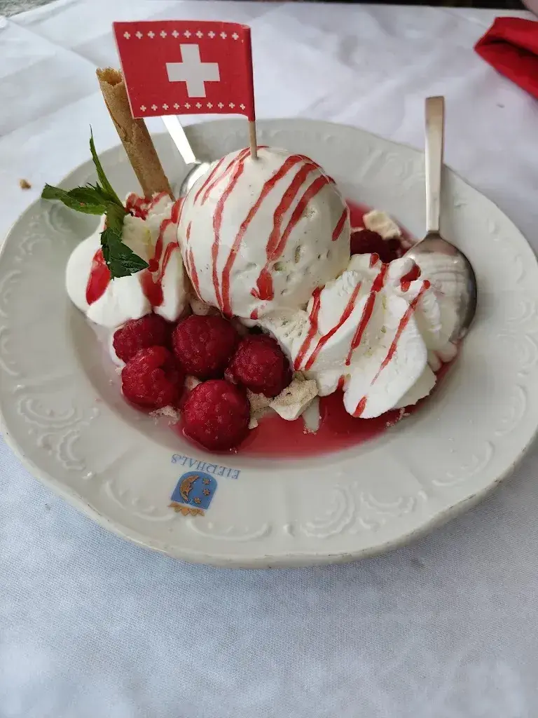 Menu_Hotel-Restaurant Eierhals Royal_Morgarten_image_7