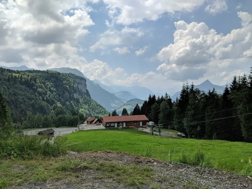 Urs Brunschweiler_Mauserhütte_Rickenbach_review