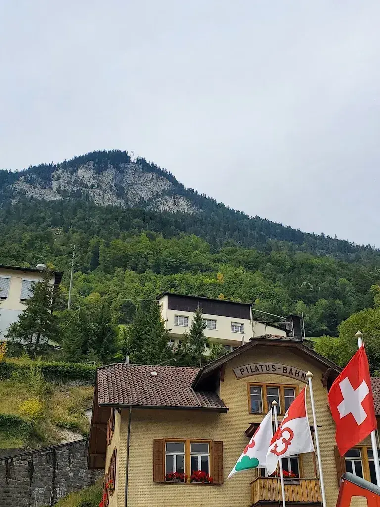 Tammy Quiles (TamQuil)_Restaurant Chalet_Alpnach_review