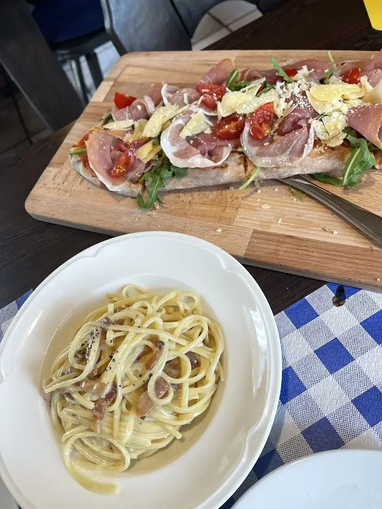 Jana Musilova_Frutt'o Bene Restaurant_Kerns_avis