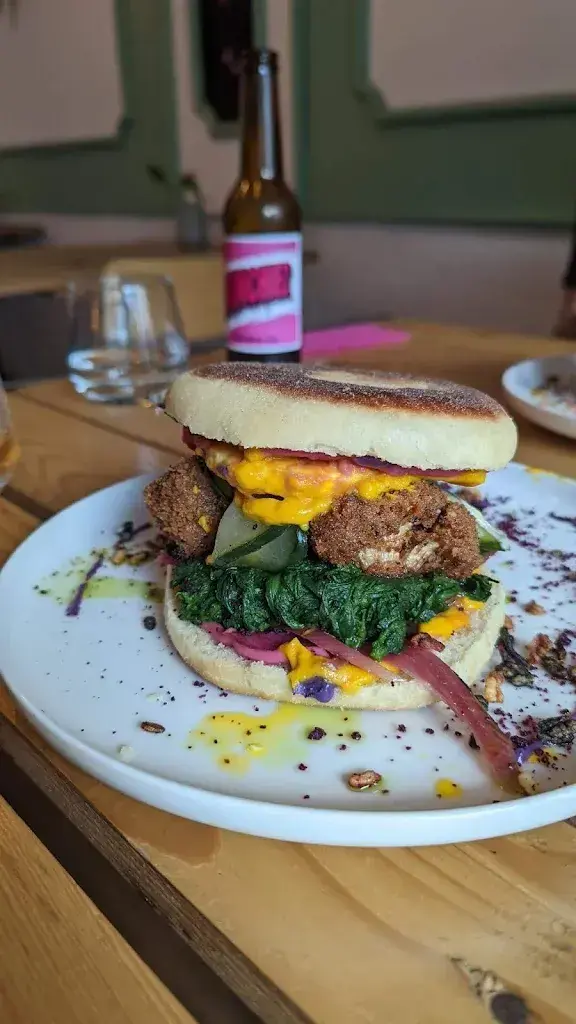 Aaron Enser_COLORZ Kitchen @Turbo Lama_Bern_avis