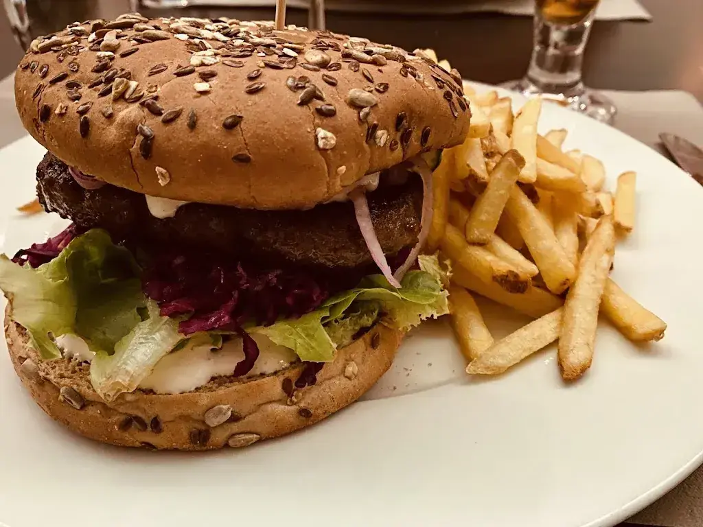 Lei Z._Cantina Caverna_Lungern_Bewertung