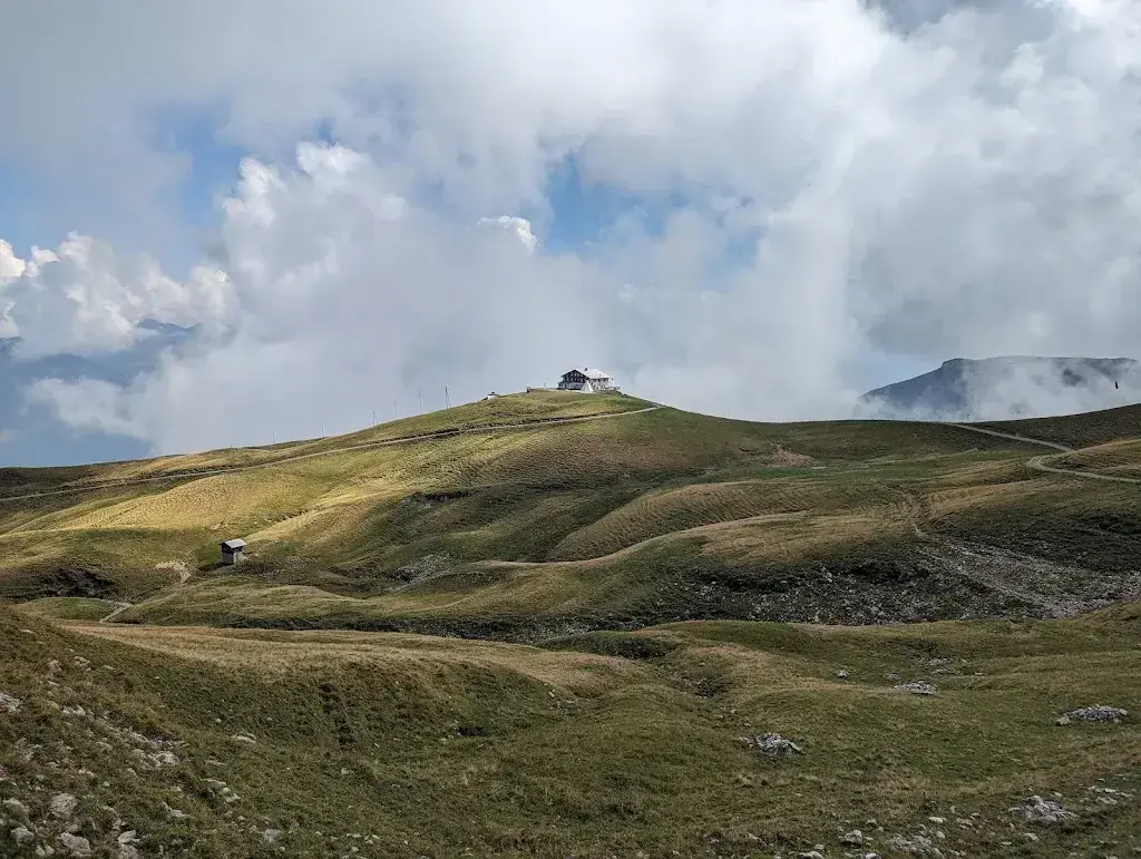 Marcel Truempy_Berghaus Schönbüel_Lungern_avis