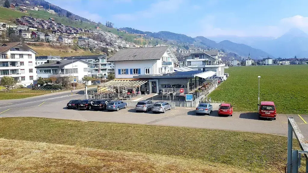 Alejandro Montiel_Nidair_Ennetbürgen_review