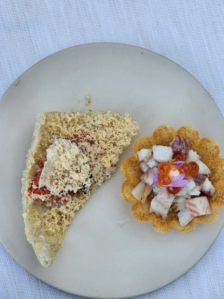 Ali Miremami_Gasthaus zum Kreuz, Dallenwil_Dallenwil_avis