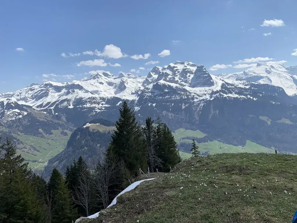 Emilia Kruczek_Berggasthaus Gummenalp_Dallenwil_avis